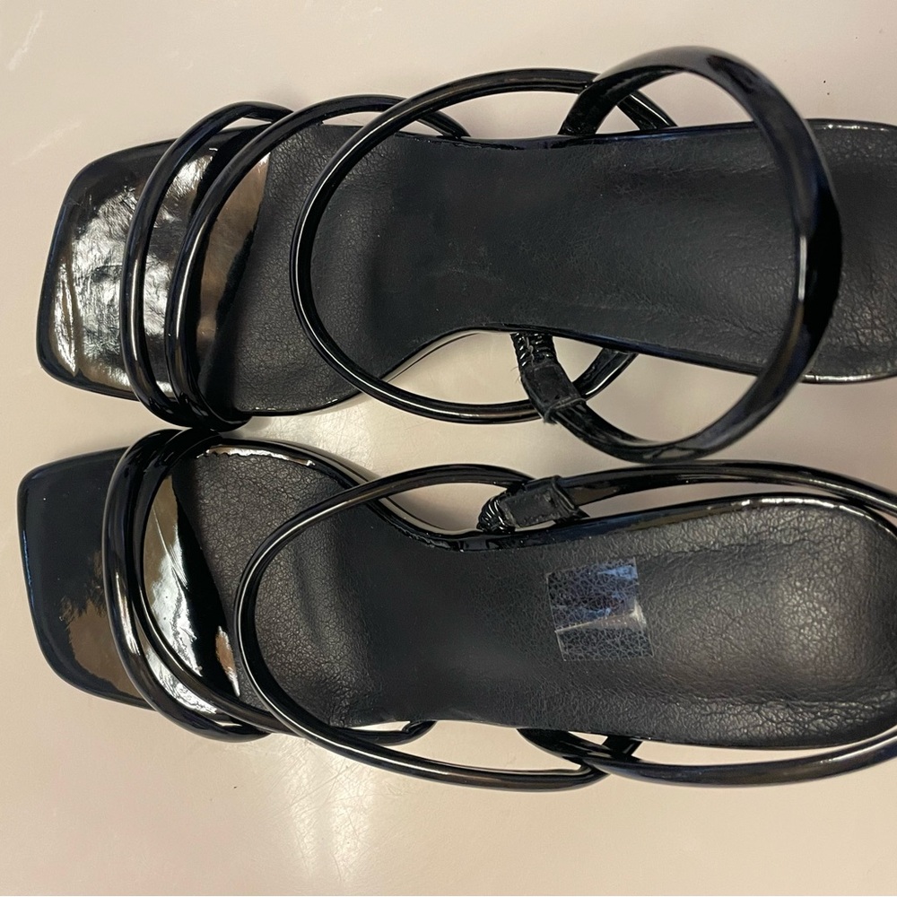 Elegant Black Strappy Women's Sandals